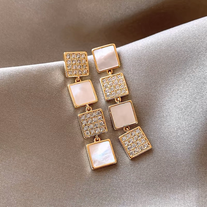 Long geometric square fashionable sophisticated elegant earrings