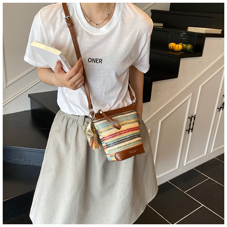 Fashionable straw woven bag for women 2025 summer new trendy woven single-shoulder crossbody women's bag, versatile bucket bag with patchwork undefined