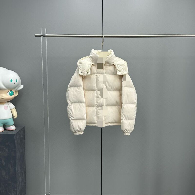 2024 new style women's down jacket with a warm inner lining, 90% white goose down filling, adjustable hood, matte finish, and detachable hood 2024 new style women's down jacket with a warm inner lining, 90% white goose down filling, adjustable hood, matte finish, and detachable hood
