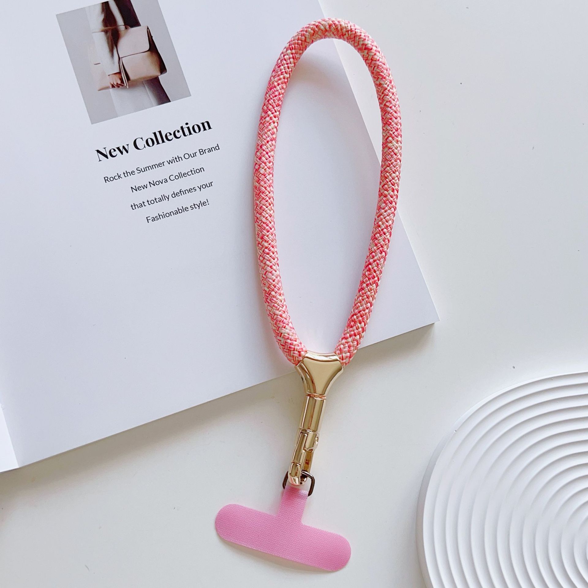 Cuerdas de muñeca ajustables de alta calidad con clips de hebilla pequeñas y frescas de poliéster corto para colgar teléfonos móviles simples y versátiles