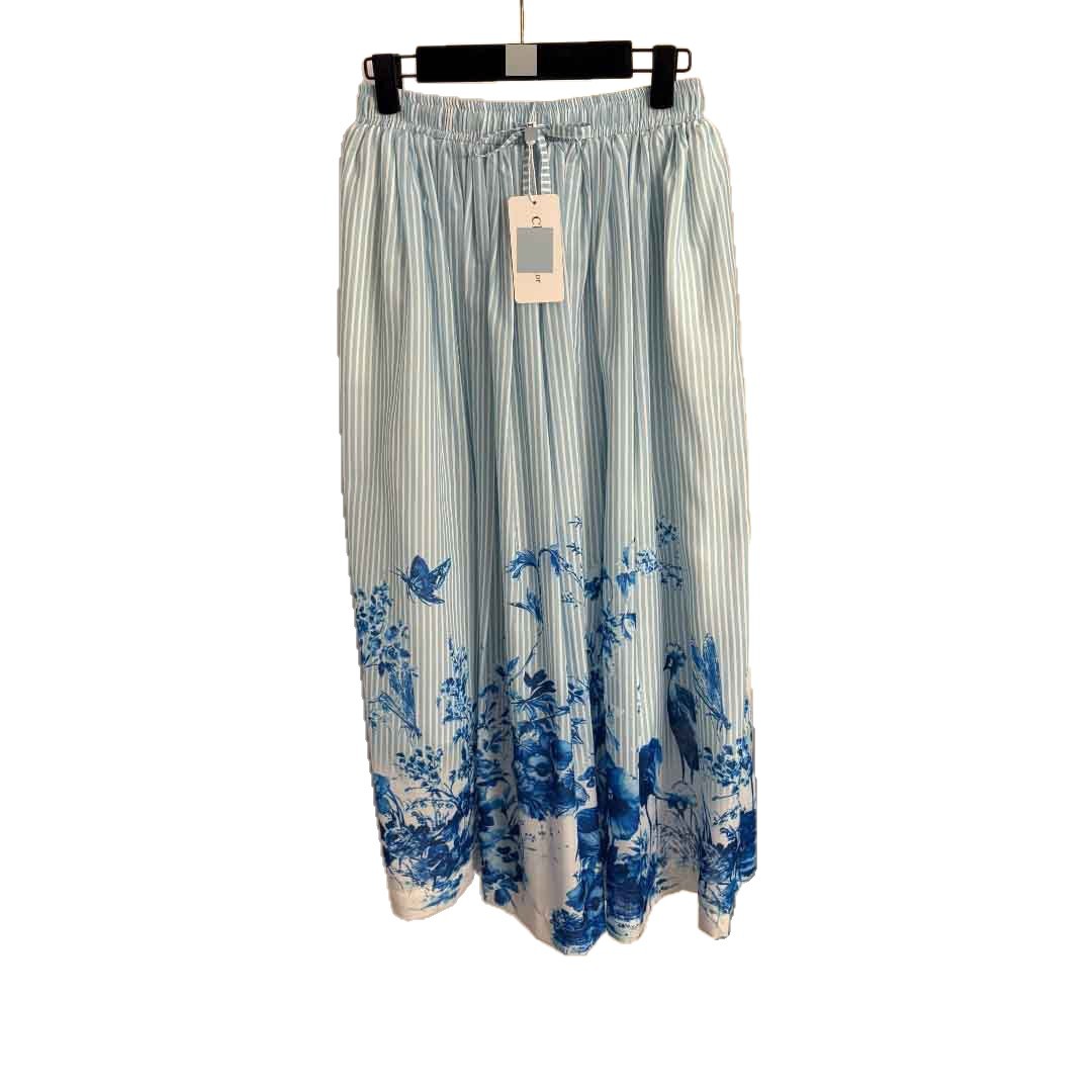 Hochwertiges, elegantes Outfit für den Außenhandel, schmal geschnitten, mit neuem floralen und vogelartigen Muster, vertikalen Streifen und elastischem Bund._voghion.com