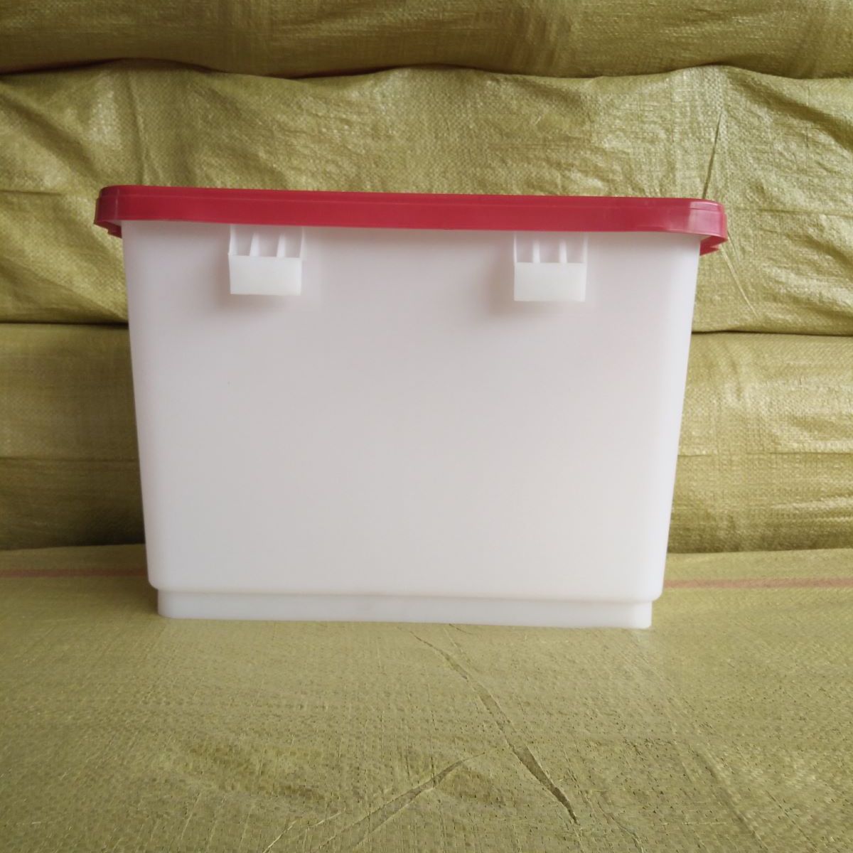 茂源塑业生产养殖用调压水箱鸡用塑料水箱调压水箱塑料水箱笼养