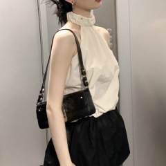 レトロな気質ホルターネックスリング女性の夏新デザイン巾着ノースリーブスリムオフショルダートップ