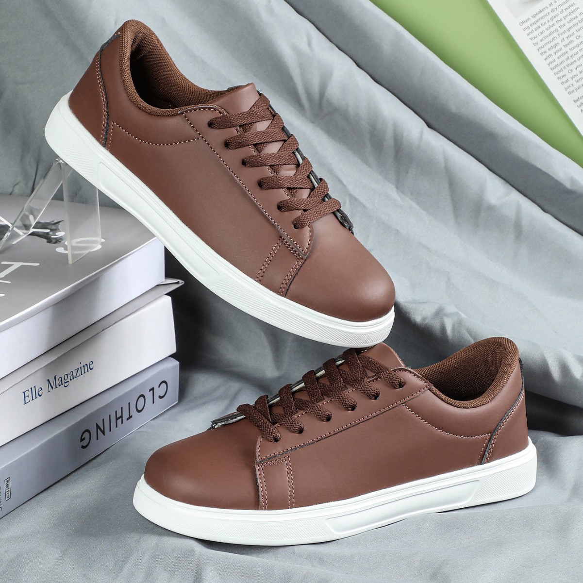 Jinjiang zapatos coreanos de moda skateboard de suela gruesa pareja zapatos deportivos casuales con suela suave zapatos blancos cómodos para mujeres
