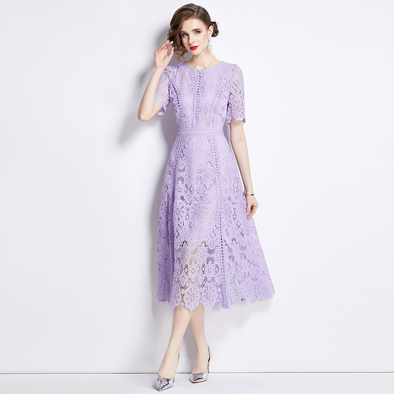 Retro lace summer dress with a round collar