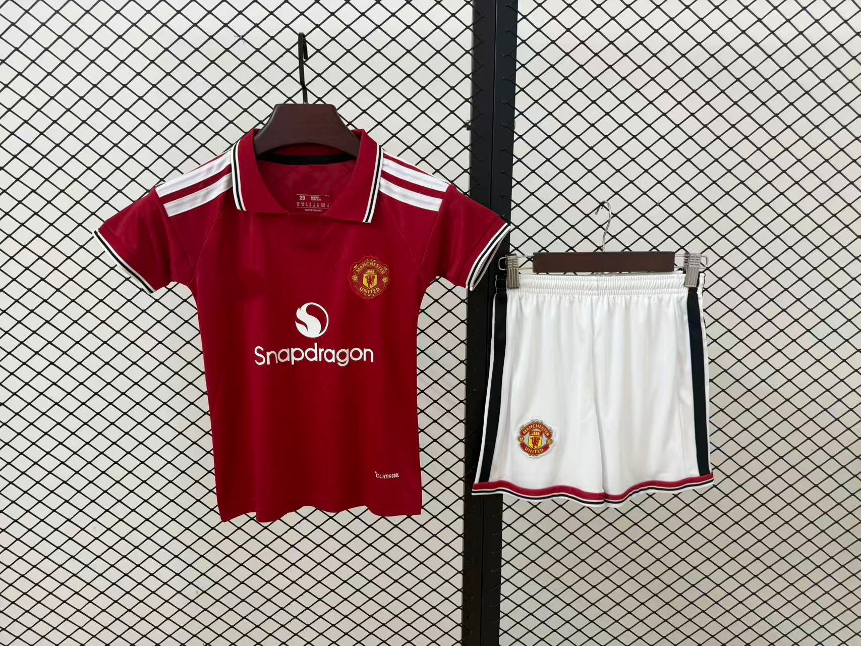 2627 ropa infantil Manchester United