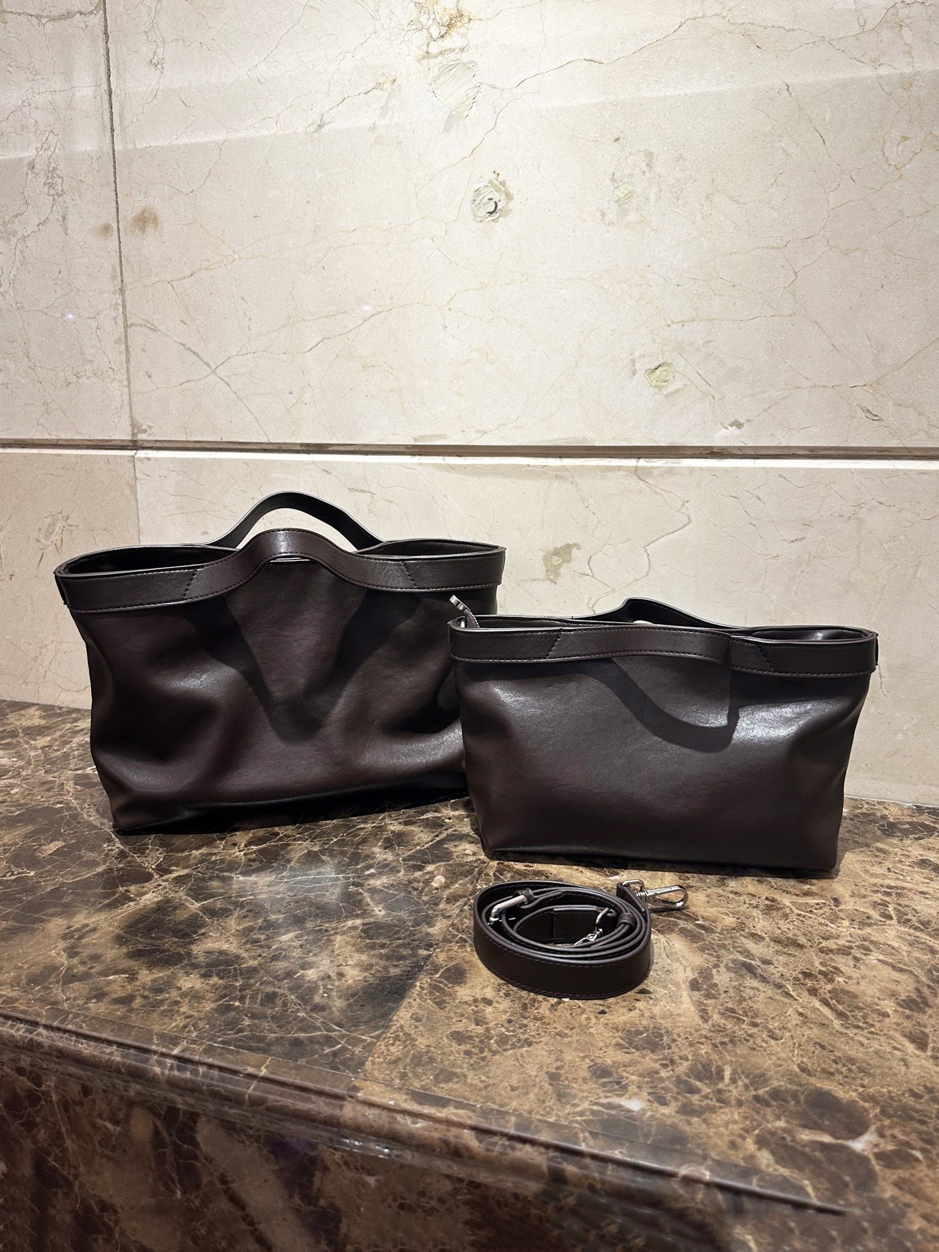 Minimalist Soft Leather Tote Bag For Women 2025 New Large Capacity Commuter Handbag Casual Crossbody Bag - Thumbnail 6
