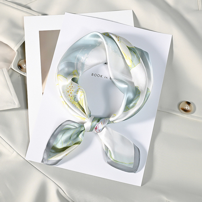 Spring and Summer Silk Hair Band Women's Silk Small Square Scarf Ribbon 53cm Fashion Tie Hair Mulberry Silk Scarf Tape Spring and Summer Silk Hair Band Women's Silk Small Square Scarf Ribbon 53cm Fashion Tie Hair Mulberry Silk Scarf Tape