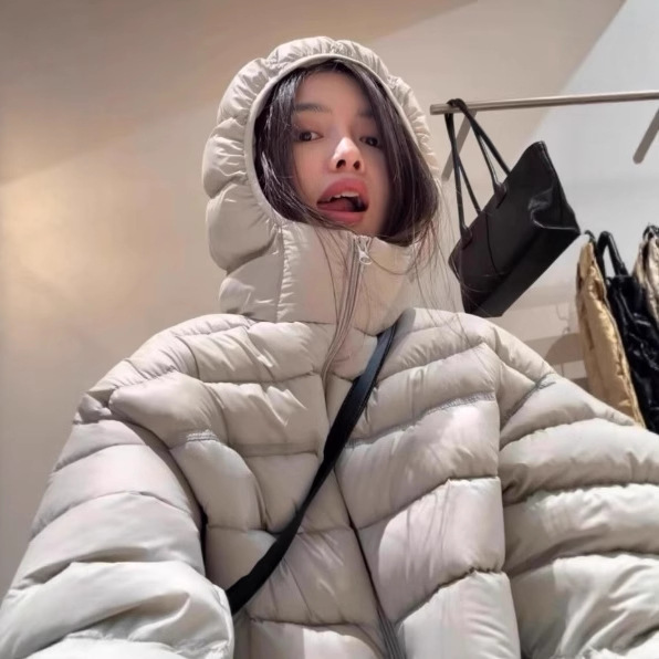 Short Lightweight Ribbed down Jacket for Women, 2026 Winter New Style, Duck down Warm Inner Lining, Thin Ski Cotton Coat Short Lightweight Ribbed down Jacket for Women, 2026 Winter New Style, Duck down Warm Inner Lining, Thin Ski Cotton Coat