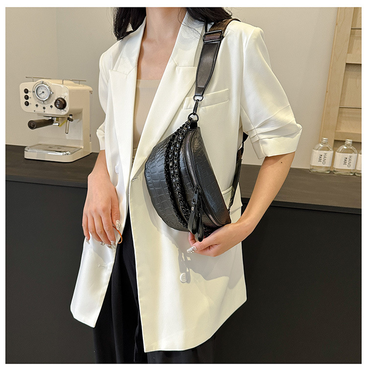 Super Hot Chest 2024 Nuova Moda Coreana Stile Occidentale Catena Donna Vita Larga Cinghia Monospalla Tracolla_voghion.com