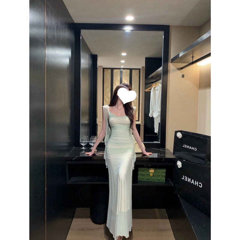 White Water Girl Mermaid Muse Beach Vacation Dress for Women, New Summer Style, Elegant Pleated Slimming Bodycon Long Dress
