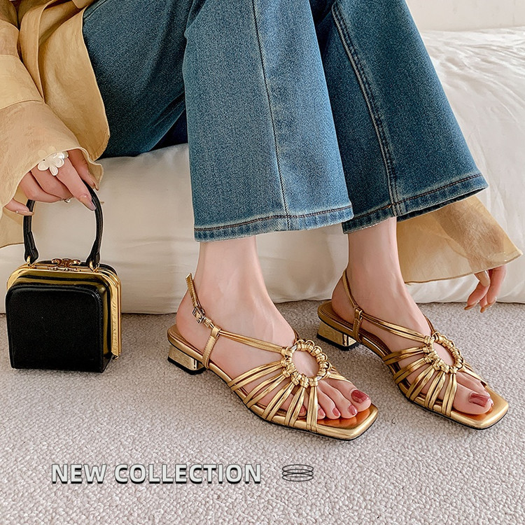 Sandal nữ mùa hè 2025 kiểu Pháp cổ điển, đế thấp, thiết kế đan lỗ vòng tròn, hở mũi hở gót — vàng, Màu trắng nhạt, bạc