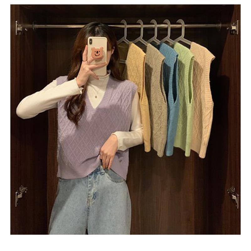 demi-season fashionable trend retro knitted sweater