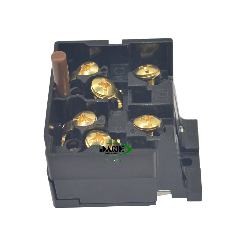 ˫��Ӵ���6���߶��Ӷ���һ΢������������ֶ���ťѹ���������