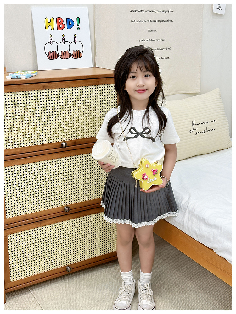 120g Weight Zipper Closure Type Single Shoulder Strap Strap Type Crossbody Bag Bags Type Casual, Holiday Occasion PVC Material Mermaid, Bow Knot Pattern All Seasons Season Kid'S Gender Cute Style Pentagram Shape Kid'S PVC Mermaid Bow Knot Cute Pentagram Zipper Crossbody Bag 22