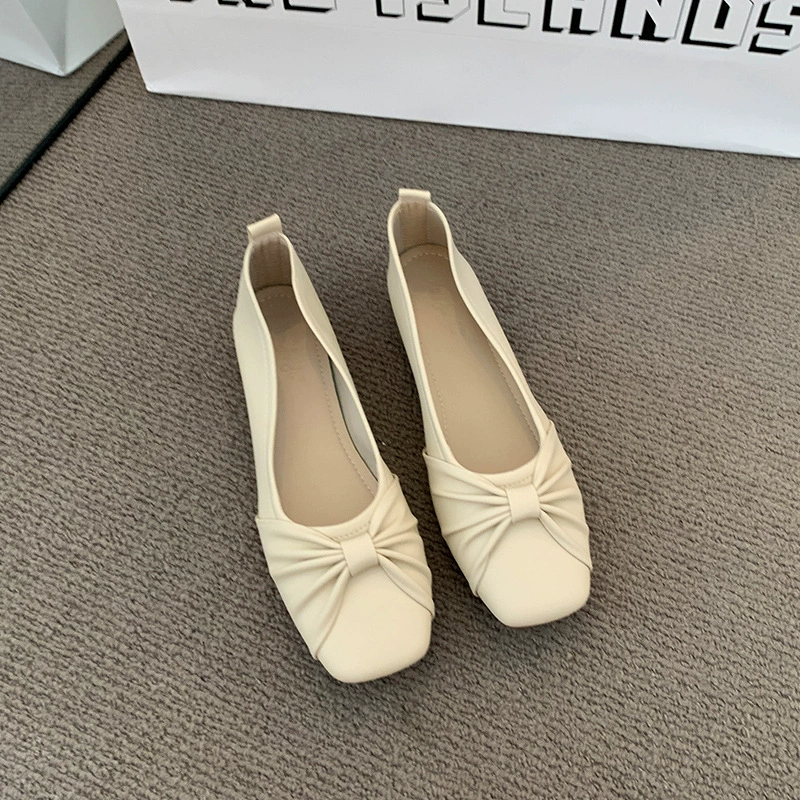 秋季新款软皮奶奶鞋浅口豆豆鞋舒适上班司机瓢鞋软底粗跟方头单鞋