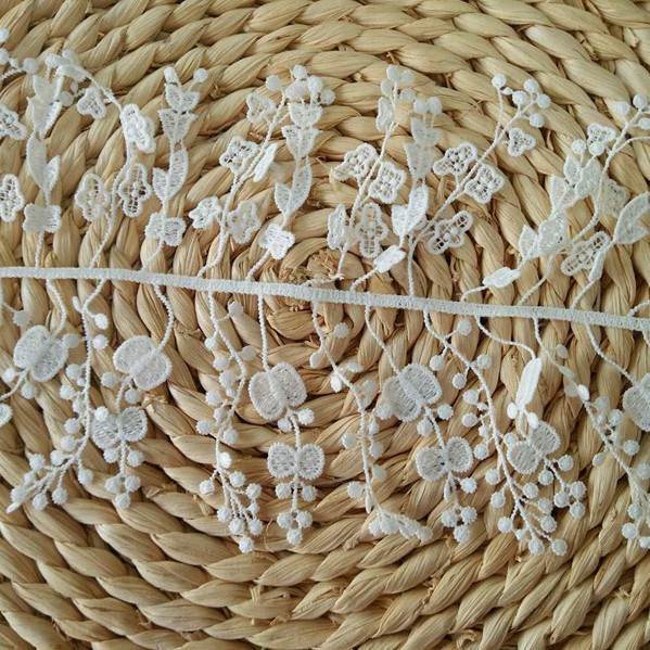 【大現物】多龍7cmミルク糸レース刺繍服装補助カーテンレースフリンジレース