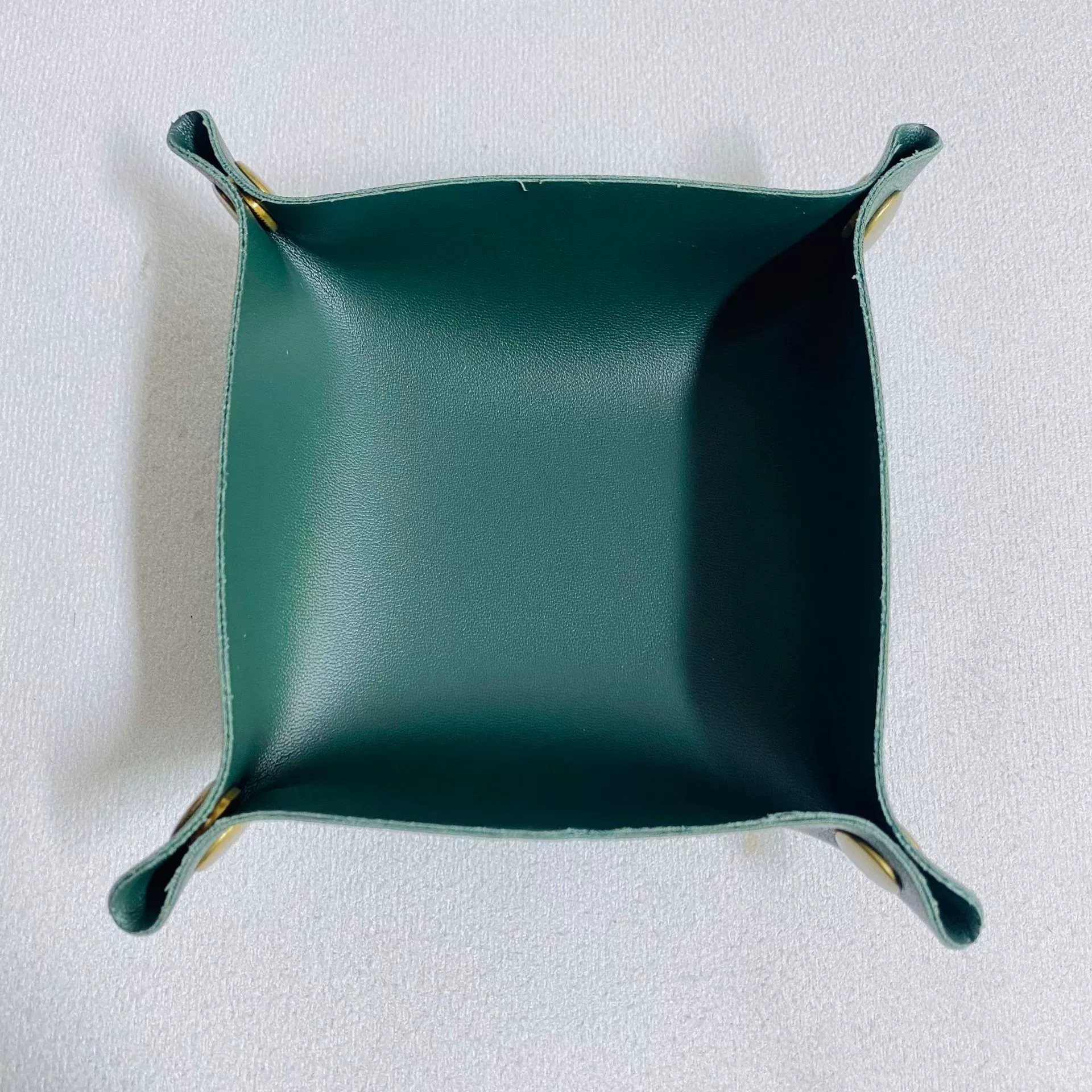 Подставка для стола из кожи G — стиль Nordic INS, 15x15/20x20/25x25 см, хранит ключи, косметику и украшения