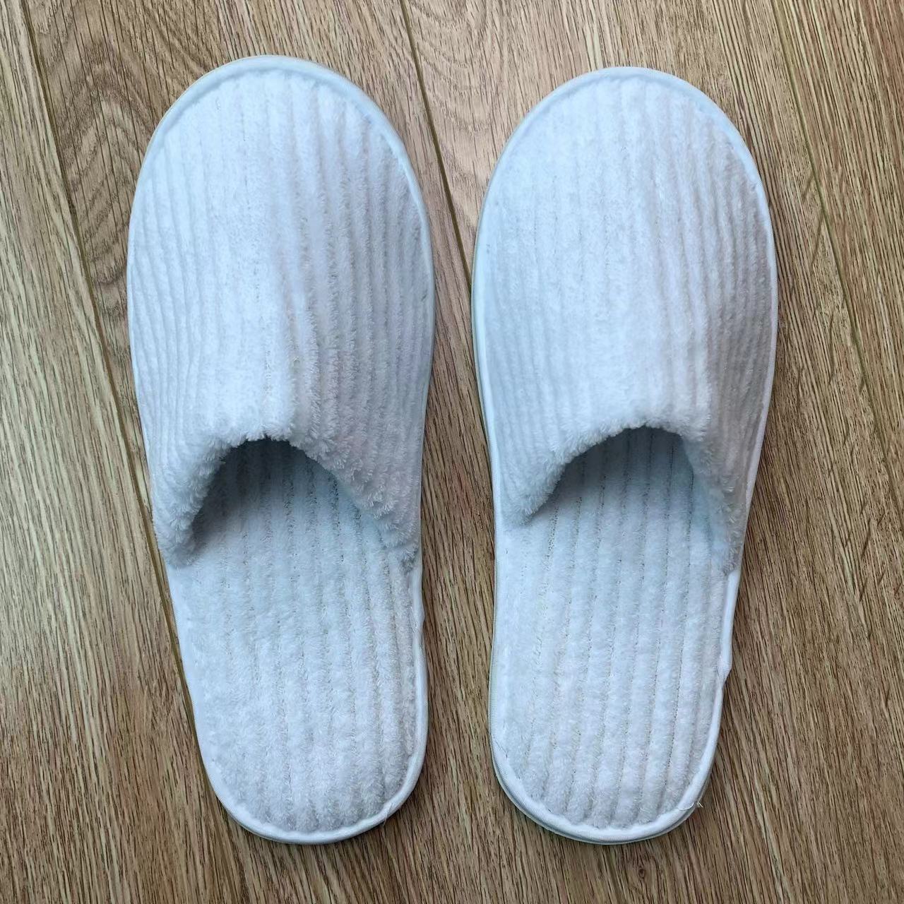 [핫셀링] 화이트 스트라이프 코랄 벨벳 베이스 모델 (화이트 엣지, 38-43 사이즈에 적합, 6.5mm 두께의 미끄럼 방지 밑창)