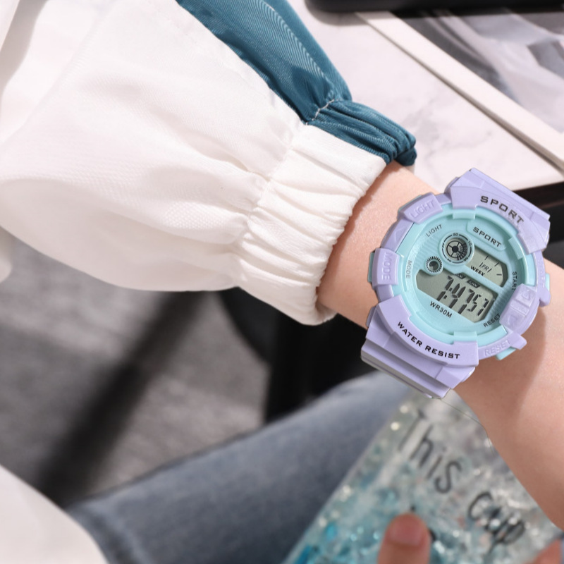 Nuevo reloj electrónico Macaron para estudiantes masculinos y femeninos, reloj despertador deportivo para estudiantes de secundaria, reloj de moda luminoso para parejas