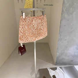 WGWE8849春夏印花豹纹低腰超短半身裙女A字修身包臀短裙有安全裤