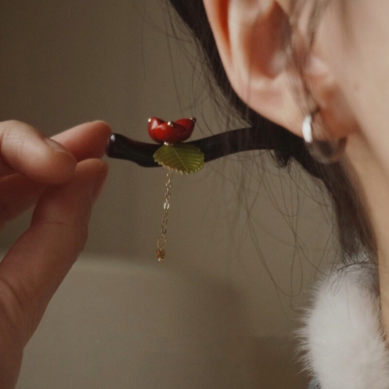 Handmade Original Natural Red Bean Sandalwood Chinese Style Retro Cheongsam Disc Hair Hairpin Elegant Hair Hairpin Hanfu Plain Elegant Handmade Original Natural Red Bean Sandalwood Chinese Style Retro Cheongsam Disc Hair Hairpin Elegant Hair Hairpin Hanfu Plain Elegant