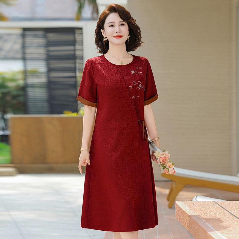 May Day Wedding Dress New Chinese Style National Style Mother's Summer Dress plus size 25 New Xi Mother-in-law Wedding Dress May Day Wedding Dress New Chinese Style National Style Mother's Summer Dress plus size 25 New Xi Mother-in-law Wedding Dress