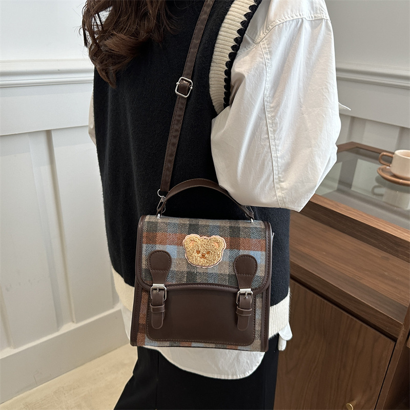 Moda retro belleza nicho mochila 2024 nuevo estilo universitario bolso de hombro universal para trabajar mochila de viaje