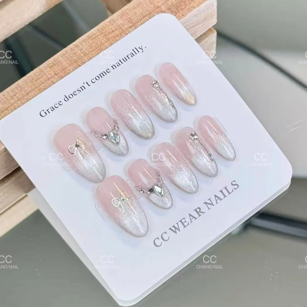 Yiyi baila luz brillante brillante (óvalo medio) armadura de vestir hecha a mano sirena ojo de gato manicura larga de estilo europeo y americano