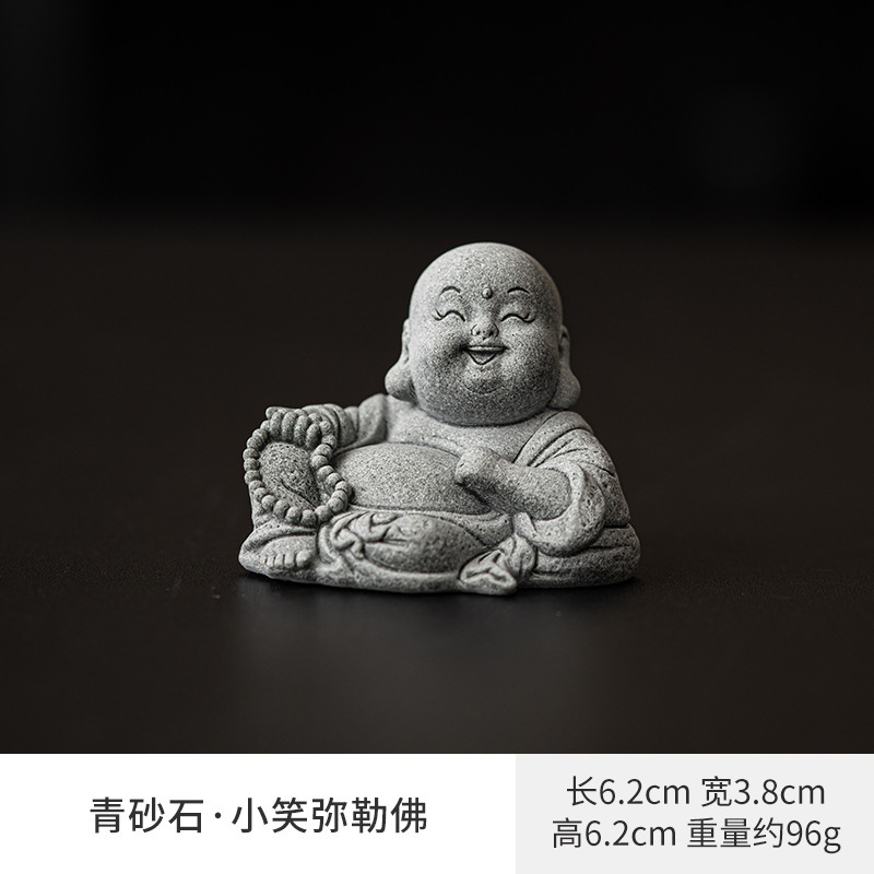 朝翔弥勒仏小仏茶は家の青い砂の石のデスクトップの水槽の景観の盆栽の装飾品を飾っています。|undefined