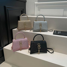 ���³�����ĸ�����¿�r�к��s�μ��2025�＾���eͨ��б�������