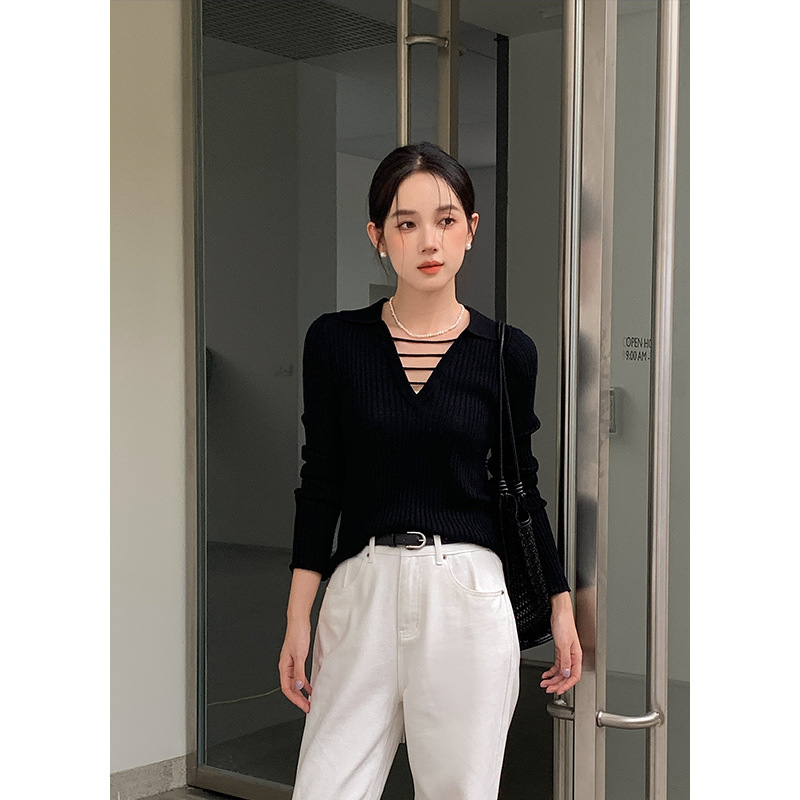 Women's V-Neck Wool Knit Sweater with a Sense of Design, Solid Color Ribbed Pattern, Autumn Collection 0562