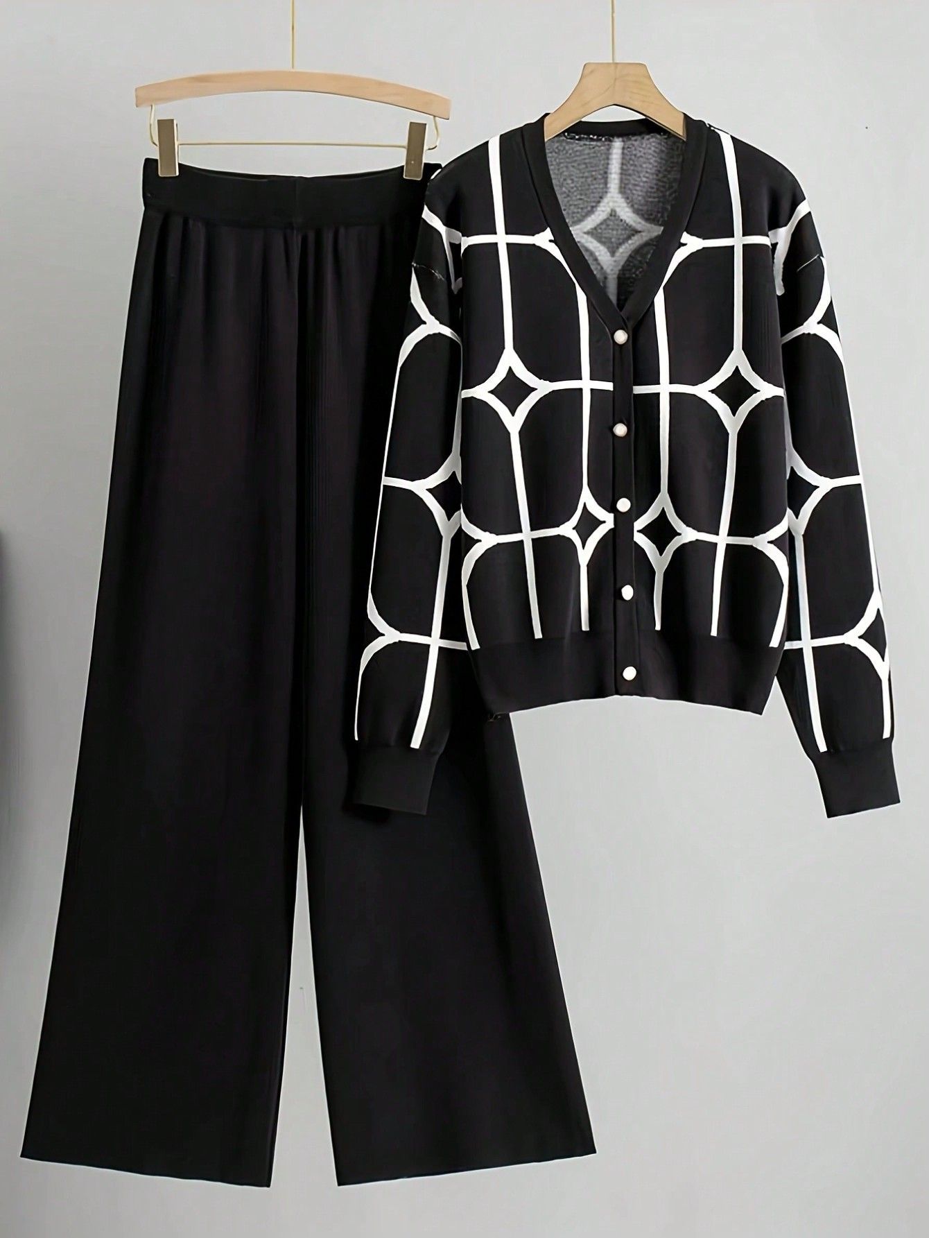 Jacquard Strickjacke Mit V-ausschnitt Und Shorts Set Für Damen_voghion.com