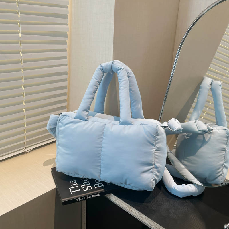 2025 nuevo cross-border cuadrado bolso de plumón portátil de espuma de algodón de mujer brazalete ligera relleno de algodón mochila casual image 12