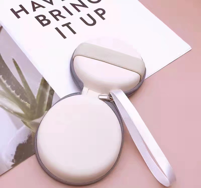 보통 작은 둥근 상자