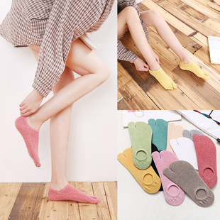 Two-Toe Summer Women's Two-Toe Invisible Socks, Non-Slip, Non-Falling, Split-Toe Socks, Shallow Mouth, Breathable Flip-Flops Toe Socks