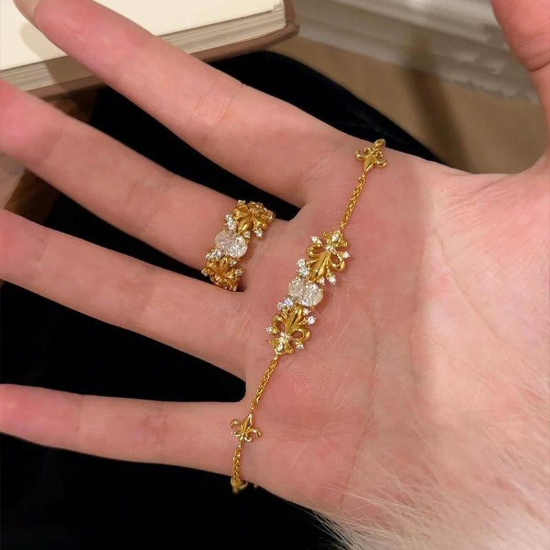 Golden Iris Oval Diamond Bracelet for Women Niche Design Medieval French Copper Plated Real Gold Full Diamond Bracelet