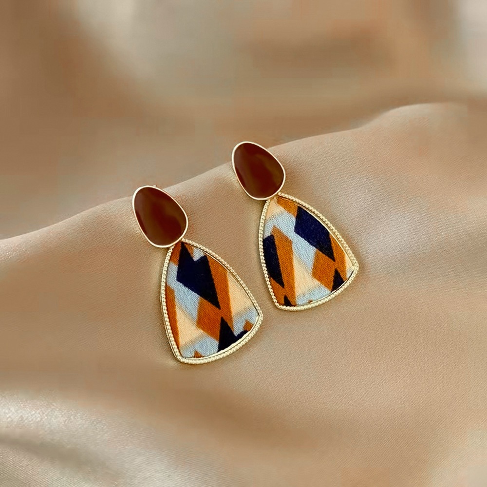 8 # Pendientes de tela a cuadros