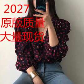 韩国 复古桃心小V领设计 八分袖宽松衬衫上衣 2027图片色均码欧美
