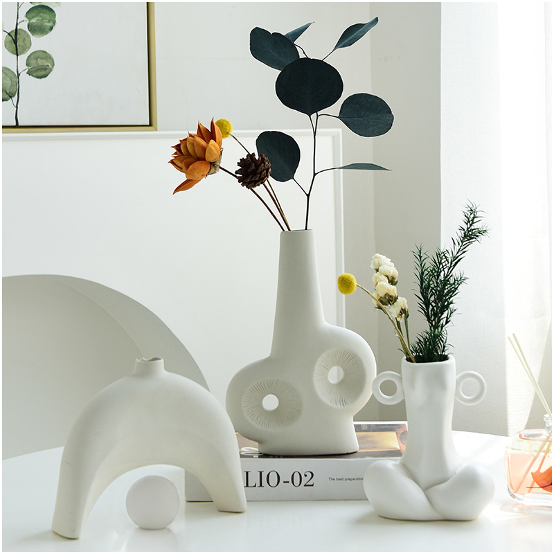 北欧创意莫兰迪艺术花瓶陶瓷客厅插花器家居摆件装饰简约水培花瓶