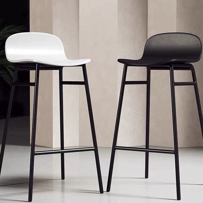 Bar stools, home-use, light luxury, wrought iron, high-back chairs, simple design, suitable for bars, KTVs, restaurants, and bubble tea shops Bar stools, home-use, light luxury, wrought iron, high-back chairs, simple design, suitable for bars, KTVs, restaurants, and bubble tea shops