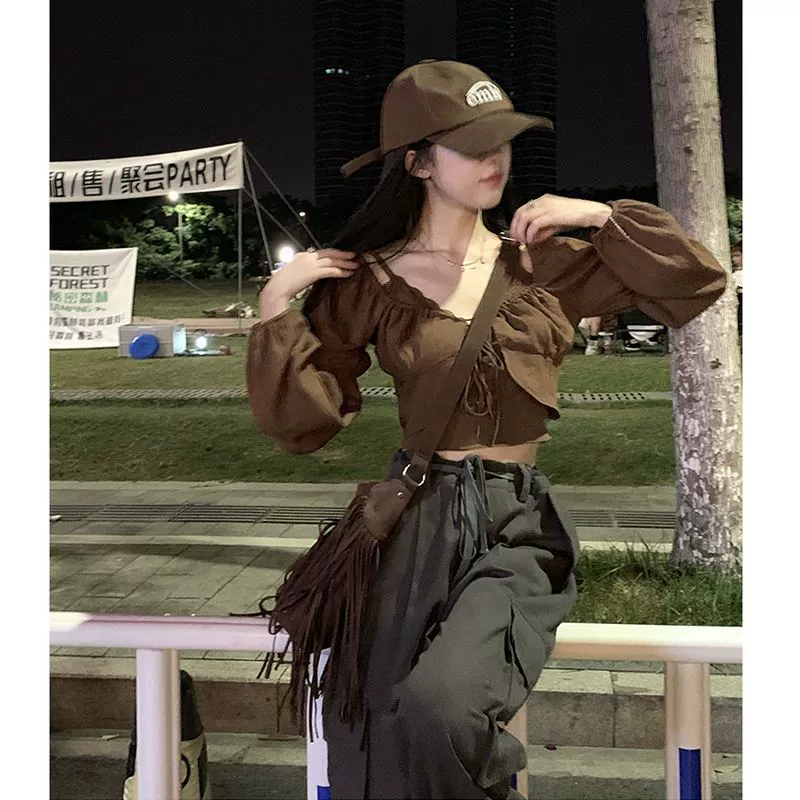 Камзол колледж маленький кружевной подтяжки с длинными рукавами блузка из двух частей ранней осени новая горячая девушка дизайн чувствует длинные рукава