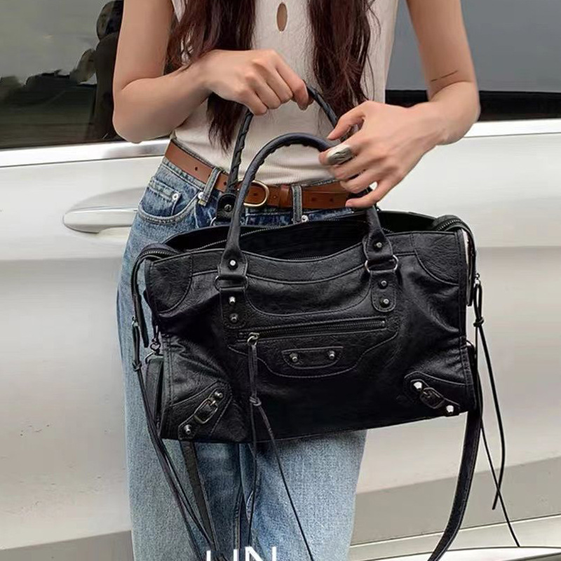 Japanese and Korean Style Fashion Bag Women's New Spice Style Handbag Large Capacity Tote Bag All-match Casual Shoulder Crossbody Bag Japanese and Korean Style Fashion Bag Women's New Spice Style Handbag Large Capacity Tote Bag All-match Casual Shoulder Crossbody Bag
