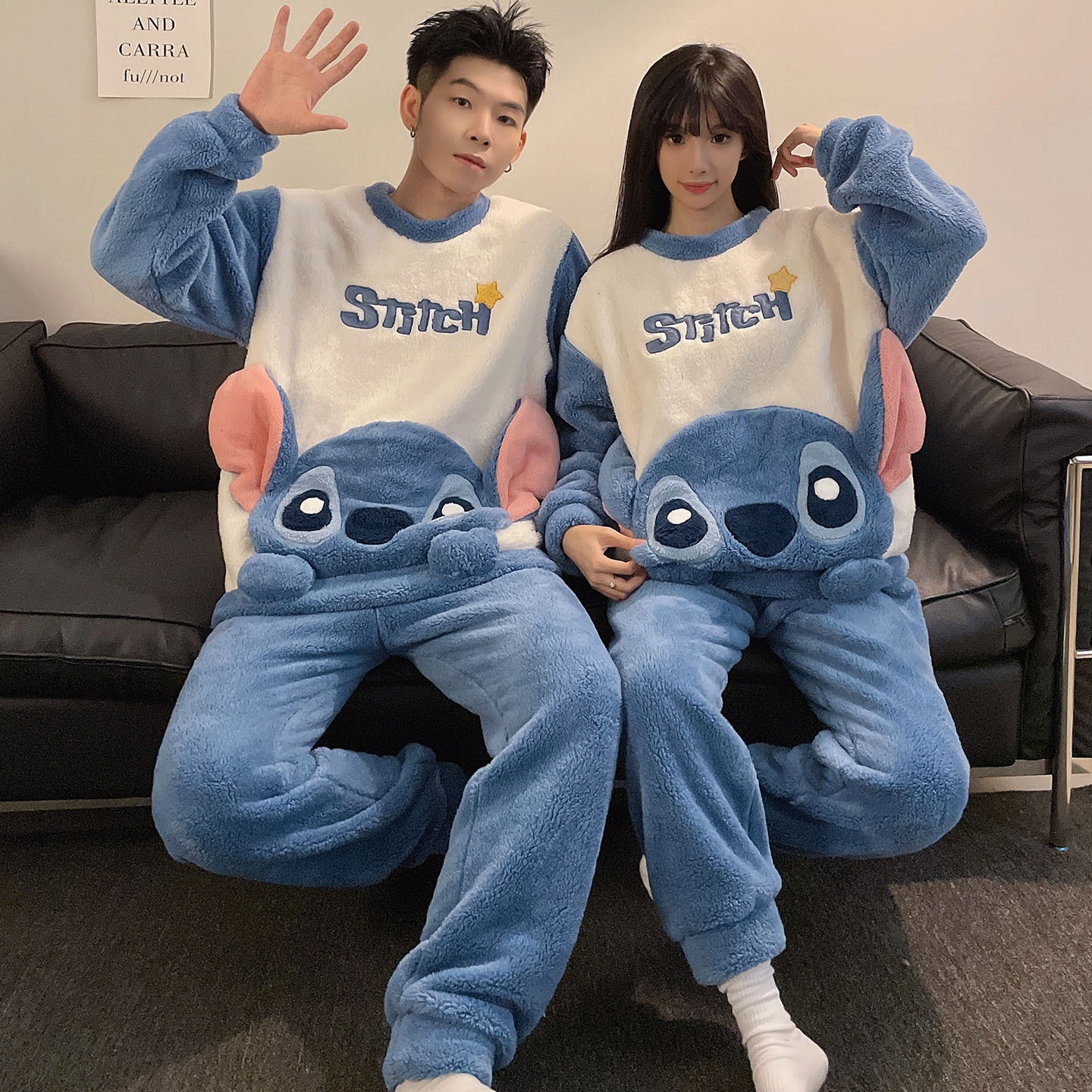 Invierno coral polar pareja pijamas de las mujeres lindo de dibujos animados engrosada franela caliente de los hombres ropa para el hogar traje Generación de pelo