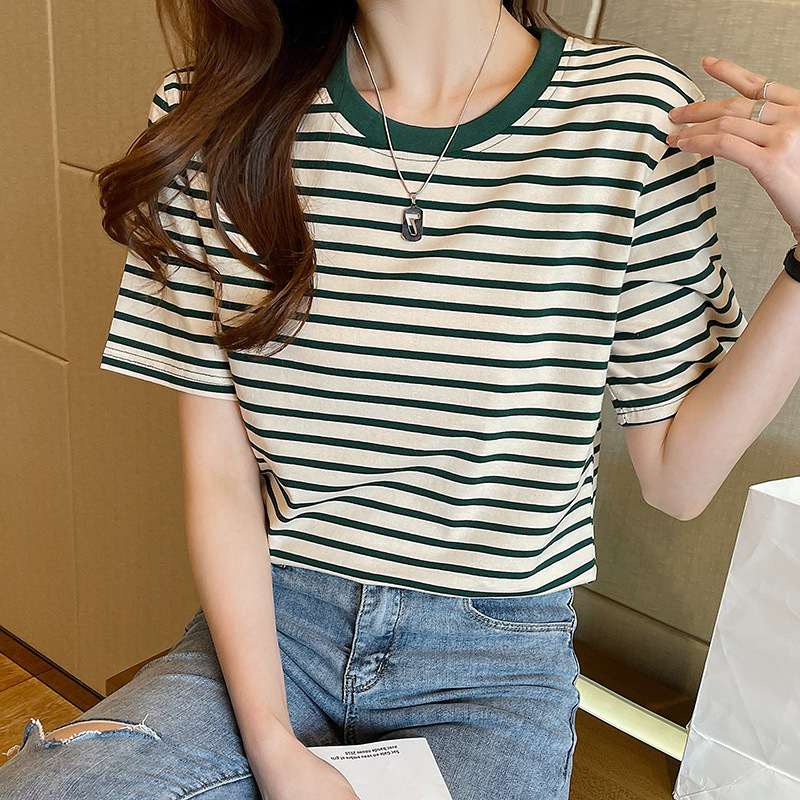 Green striped T-shirt women's summer short-sleeved spring clothing 2022 New loose round neck versatile T-shirt niche top clothes
