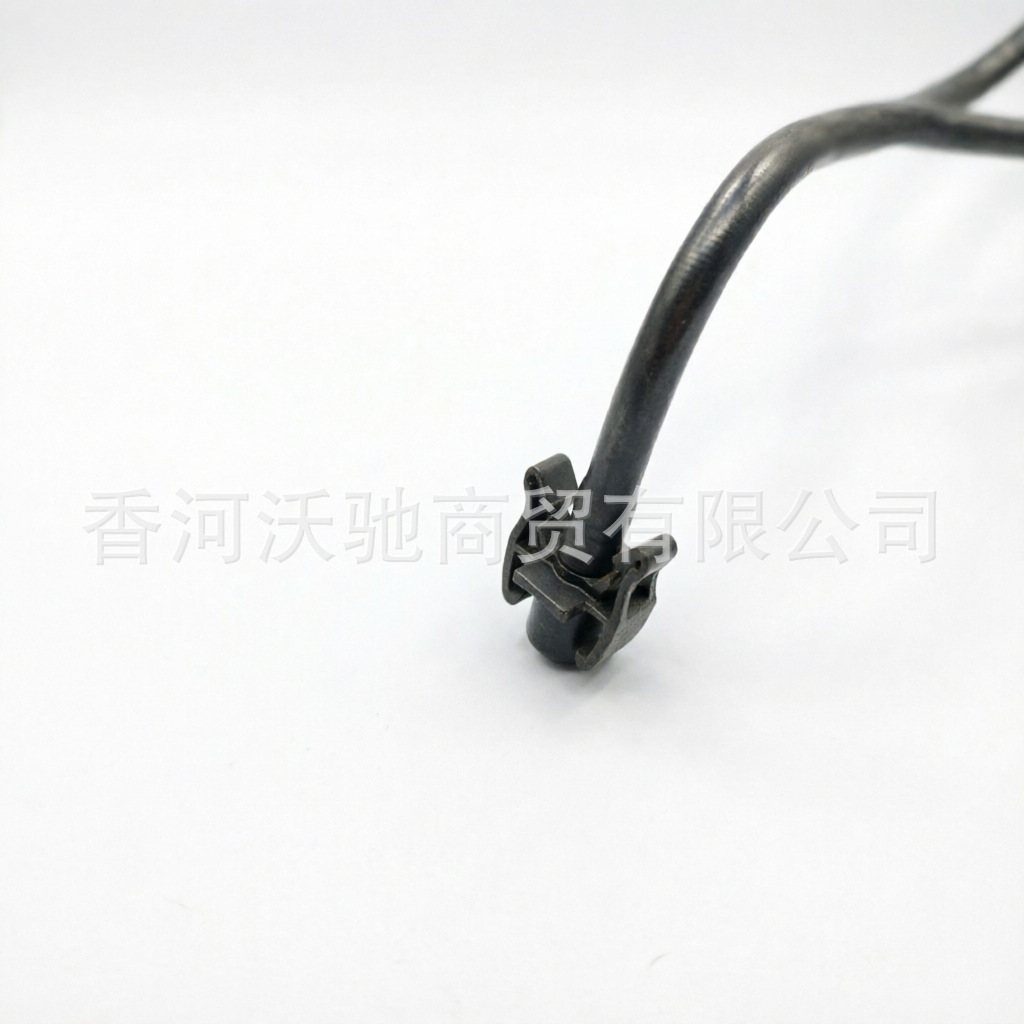 C2D6005 is suitable for Jaguar XJL XF 5.0 antifreeze reservoir cooling water pipe and auxiliary reservoir water pipe