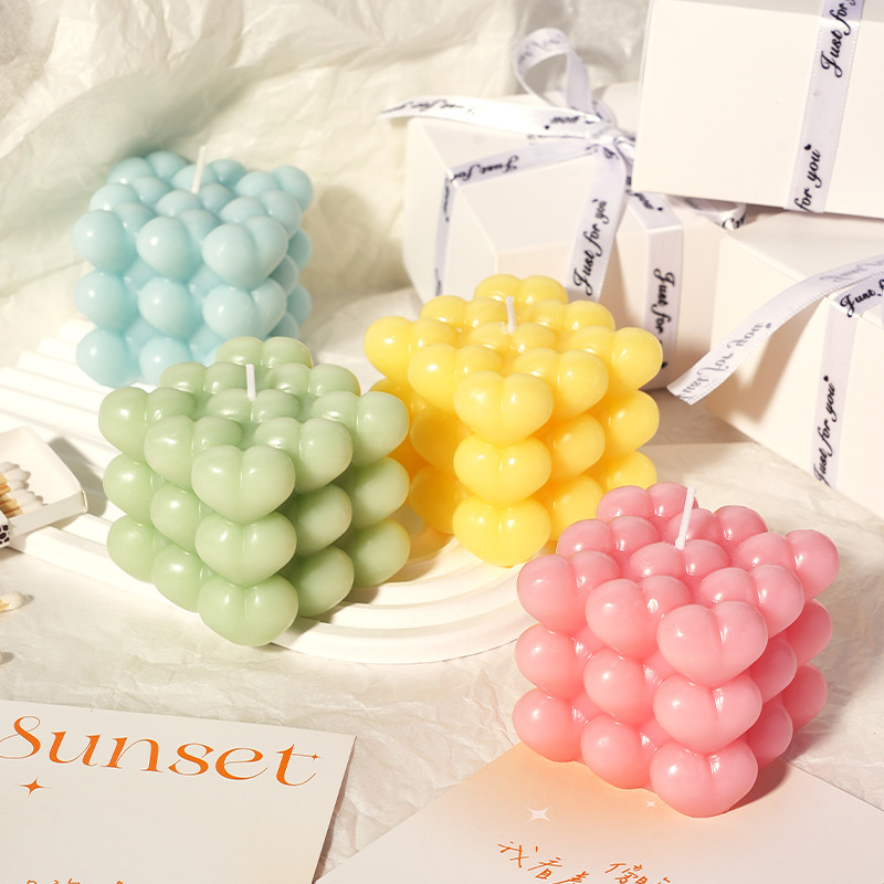 Cubo de amor de barganas de barganas de casamiento novios vestidos de atmósfera artículos de regalo de boda creativo de cumpleaños