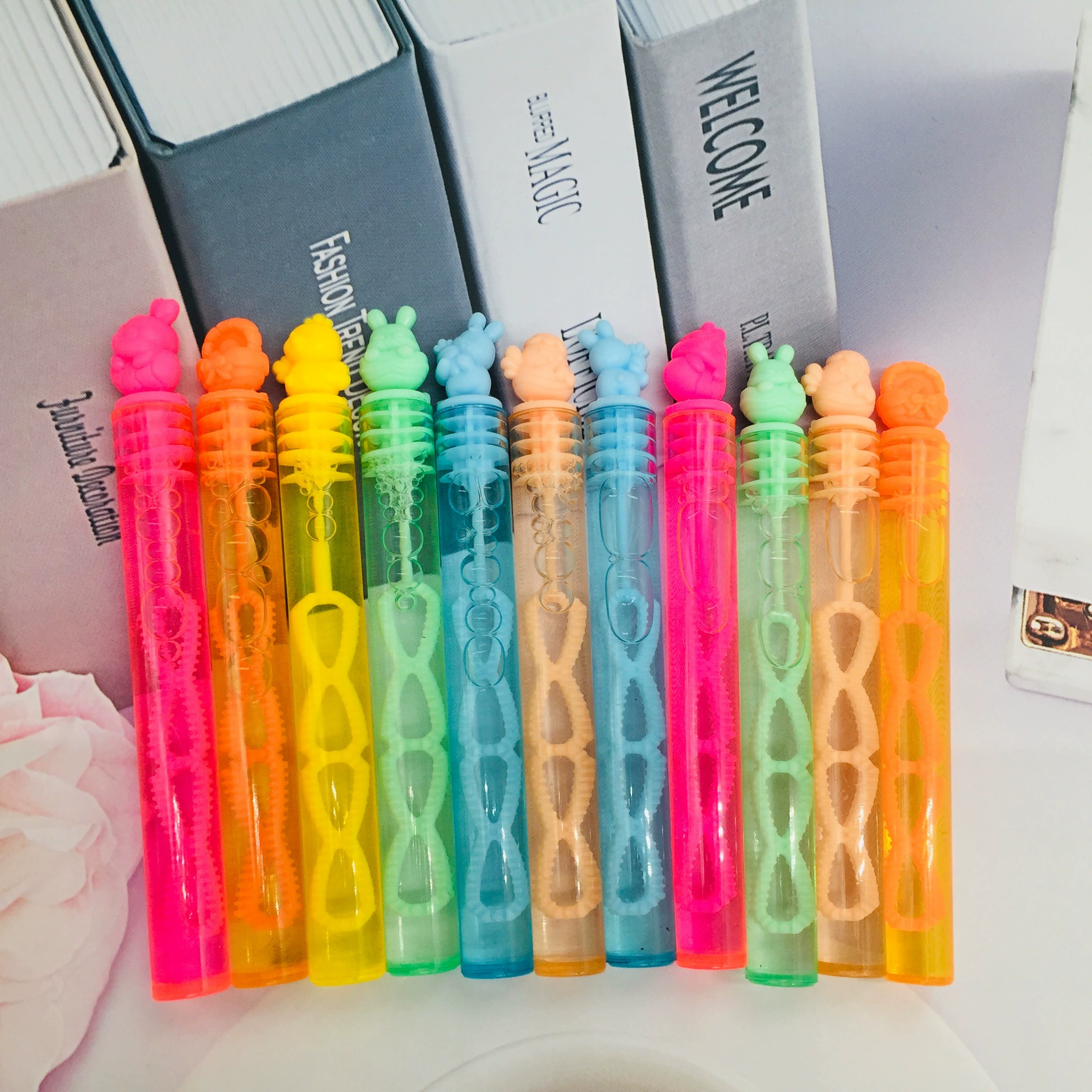 Новый хит продаж! Миниатюрная палочка для мыльных пузырей в виде пасхального кролика, детская игрушка, милый кролик, не взрывается, подарок, оптом