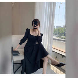 优质款大码方领黑色长袖连衣裙女长裙秋季薄款修腰显瘦