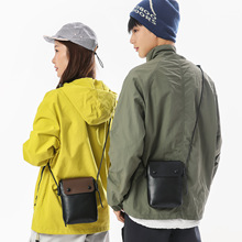 男女同款斜挎包小众高级感男包单肩包简约挎包轻便通勤背包手机包